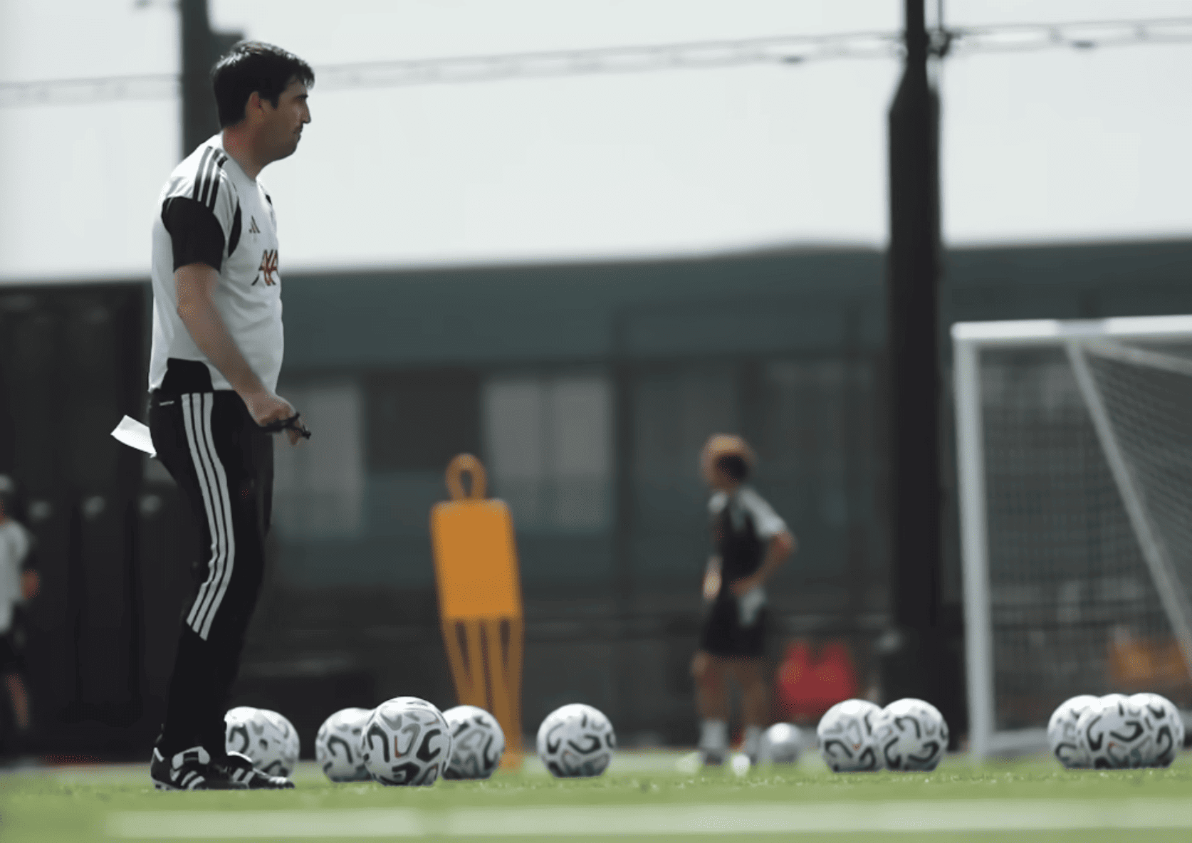 Se d&eacute;marquer en zone de finition s&eacute;ance de football